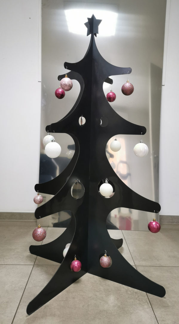 Sapin de Noël métal design : Offrez-vous un sapin original ! - Golfe Laser