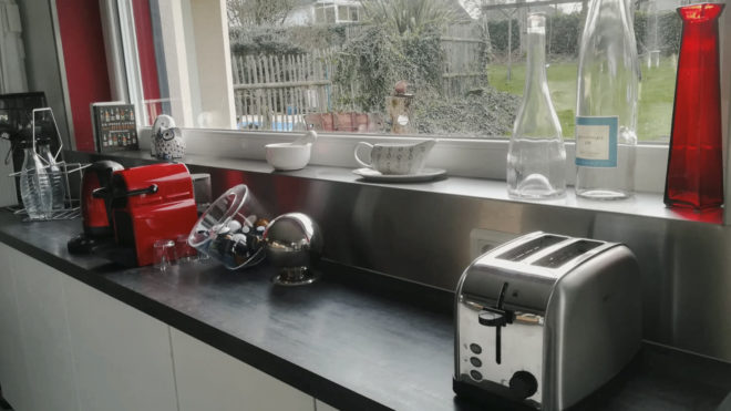 Crédence inox à coller sur mesure - Fond de hotte inox 304L - Cuisine